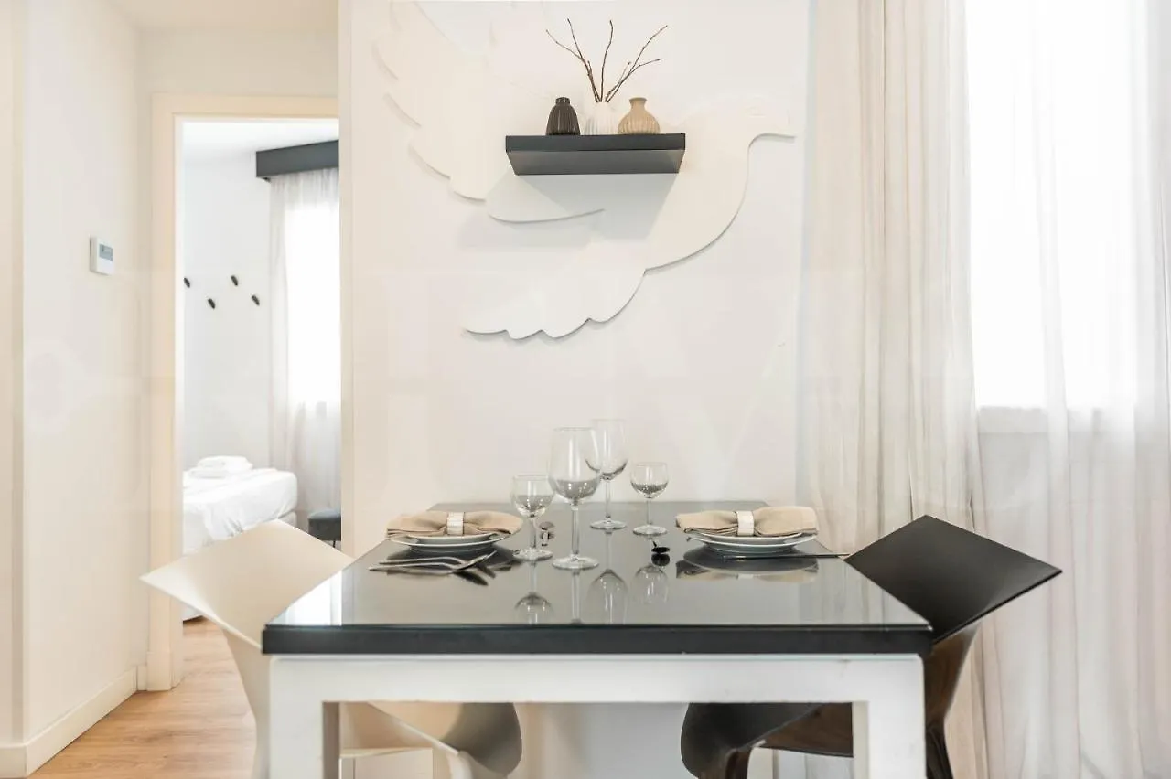 Apartamento Inviting Duplex In Front Of Picasso Museum By Rems Málaga